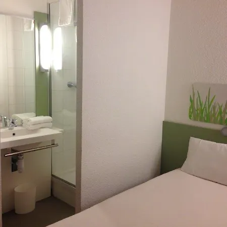 Отель Ibis Budget 2*